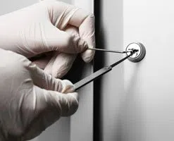 Lock Key Store Tampa, FL 813-703-8700 - 14-Eviction-Locksmith